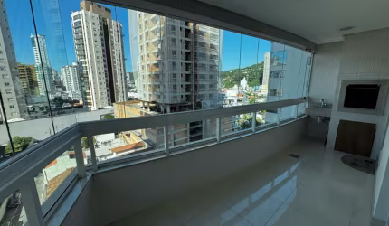 Apartamento com 3 Suítes, Fazenda - Itajaí