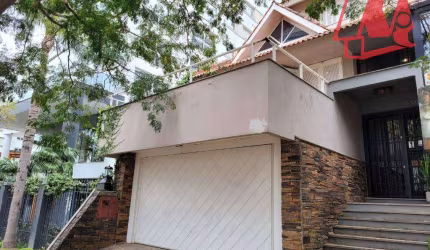 Casa 450 m², 3 dormitórios, suite e 4 vagas..