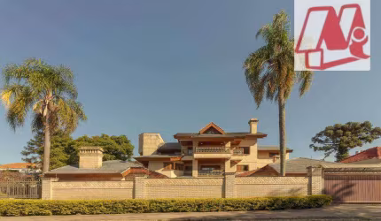 No Partenon, casa  de 740m,² 4 suites. piscina