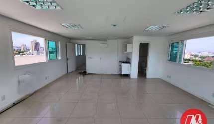 Aluga-se sala comercial na cobertura com 127m² na Ipiranga