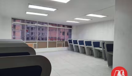 No Centro Histórico, conjunto comercial  de 157,44 m² privativos.