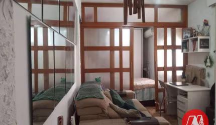 Kitnet de 29 m² privativos no Cento Histórico.