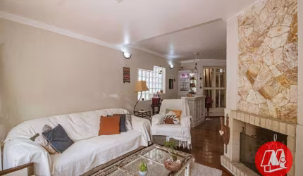 Casa de 306 m.² no bairro Santo Antônio