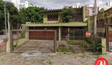Casa residencial à venda, Santana, Porto Alegre.