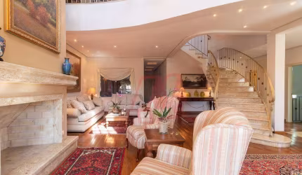 Casa 727 m² privativos,4 suites, 6 vagas e infraestrutura