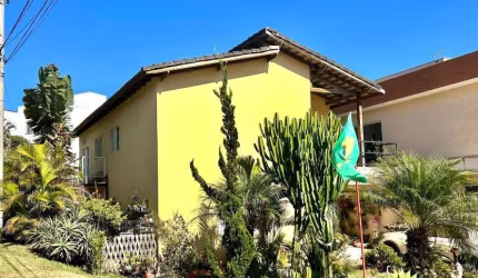 Casa em Condomínio para Venda em Santana de Parnaíba, Suru, 3 dormitórios, 1 suíte, 4 banheiros, 2 vagas