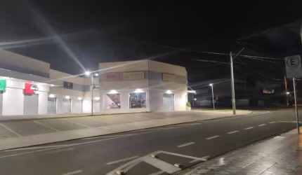 Casa para Venda em Sorocaba, Jardim Piazza di Roma, 4 dormitórios, 1 suíte, 3 banheiros, 2 vagas