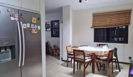 Casa em Condomínio para Venda em Cotia, Colinas de São Fernando, 2 dormitórios, 2 suítes, 5 banheiros