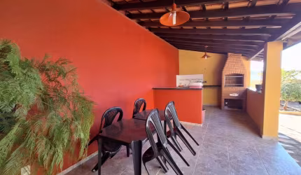 Casa para Venda em Sorocaba, Vila Santana, 4 dormitórios, 1 suíte, 2 banheiros, 2 vagas