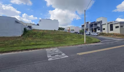 Terreno em Condomínio para Venda em Sorocaba, Morros
