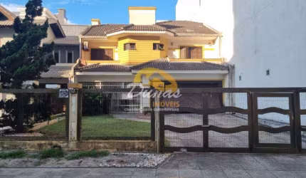 SOBRADO PRÓXIMO AO MAR NO CENTRO DE TRAMANDAÍ