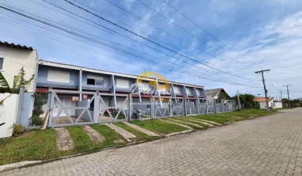 DUPLEX APENAS DUAS QUADRAS DO MAR NO CENTRO DE IMBÉ