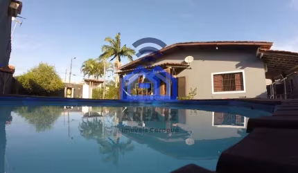 Casa à venda no bairro do Massaguaçu - Contém: 02 Dormitórios, Sala, Cozinha, 1 vaga na garagem e p