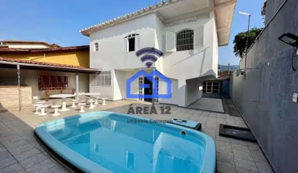Sobrado com piscina à Venda no Indaiá com 4 dormitórios, sendo 2 suítes, 2 banheiros, sala com 3 am