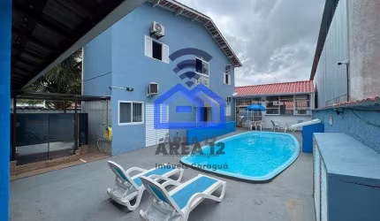 Casa à Venda no bairro Praia das Palmeiras com 3 dormitórios, sendo 1 suíte, banheiro e sala - Cara
