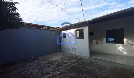 Casa à venda no bairro Morro do Algodão em Caraguatatuba, SP - 2 dormitórios, sala, cozinha, banhei
