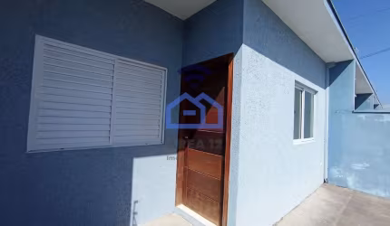 Casa plana à Venda no bairro Morro do Algodão em Caraguatatuba, SP - 2 dormitórios, sendo 1 suíte,
