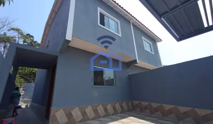 Sobrado à venda no bairro do Morro Do Algodão em Caraguatatuba, SP  - 108m², Próximo ao Hotel Ilha