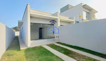 Linda casa com 2 dormitórios à venda no bairro do Golfinho em Caraguatatuba, SP