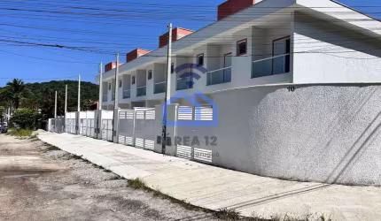 Sobrado em condomínio à Venda no bairro do Massaguaçu em Caraguatatuba, SP