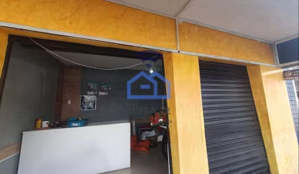 Casa térrea comercial para locação no Centro de Caraguatatuba, SP - Ótima visibilidade e localizaçã