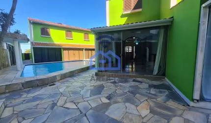 Sobrado em condomínio com vista mar à venda no bairro do Indaiá em Caraguatatuba, SP