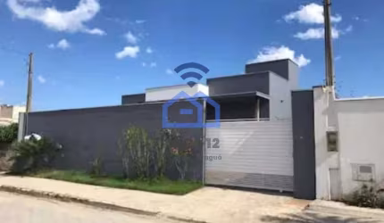 Excelente Casa para locação no bairro do Golfinho em Caraguatatuba, SP