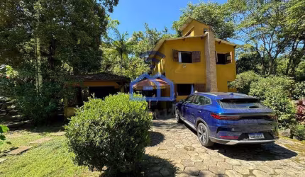 Belíssima Chácara à venda com 4.350m² no alto da serra, caminho do Pouso Alto a 3km da rodovia dos