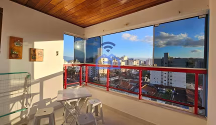 Apartamento à venda no bairro Martim de Sá em Caraguatatuba, SP - a 200 metros da praia, com 2 dorm