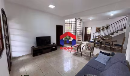 Casa com 4 quartos à venda, 390 m² por R$ 850.000 - Copacabana - Belo Horizonte/MG