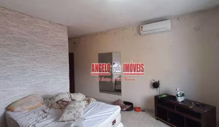 Casa com 3 quartos à venda, 240 m² por R$ 590.000 - Santa Mônica - Belo Horizonte/MG