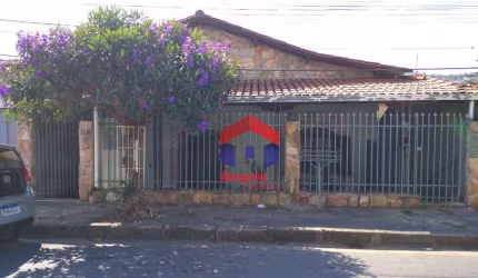 Casa com 6 quartos à venda por R$ 500.000 - Jardim dos Comerciarios - Belo Horizonte/MG