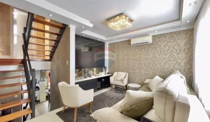 Casa á venda em condominio fechado com 4 dormitorios e 2 vagas em  Interlagos!!