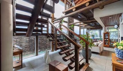 Casa com charme natural e alma contemporânea no Planalto Paulista