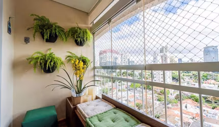 Apartamento no Brooklin - 2 dormitórios, 1 suíte, 55m² , 1 vaga, reformado