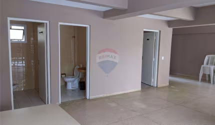 Apartamento semimobiliado para alugar de 47m², 2 dormitórios, 1 vaga de garagem e bem próximo a linhas de trem! - Lapa/SP