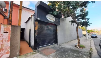 Sobrado com potencial para comercio ou residência na Vila Monumento/Ipiranga