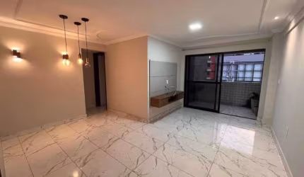 Excelente apto para vender com 3 quartos, a 200 metros do mar