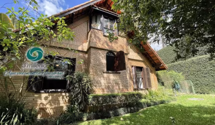 OPORTUNIDADE! Charmosa casa para locação na Granja Viana