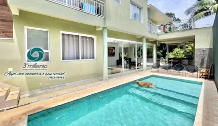Casa com 4 dorms, piscina Aldeia da Fazendinha, Granja Viana