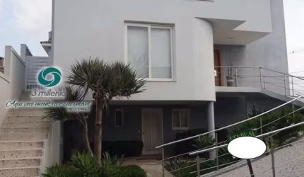 Casa a venda/locação São Paulo 2-Granja Viana-3 suítes, piscina