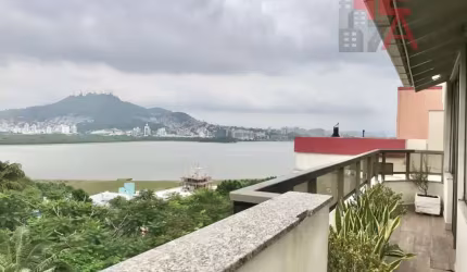 Apartamento à venda no bairro João Paulo - Florianópolis/SC