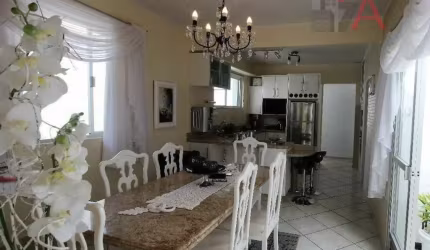 Casa à venda no bairro Saco dos Limões - Florianópolis/SC