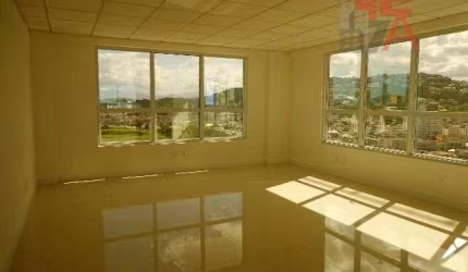 Sala à venda no bairro Barreiros - São José/SC