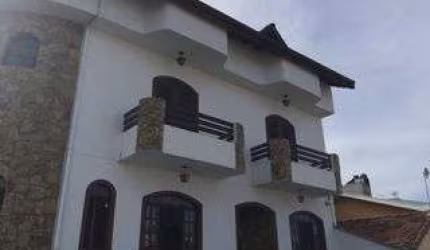 Sobrado à venda no Jardim Nordeste com 280m² 3 dormitórios 1 suíte 5 banheiros 6 vagas