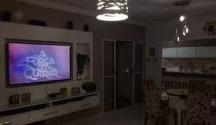 Sobrado com 3 quartos e 4 vagas no Jardim Fernandes
