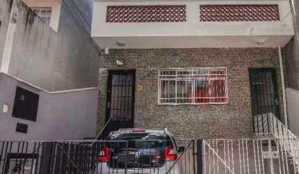 Casa Sobrado à venda em Perdizes com 130m² 3 dormitórios 1 suíte 2 banheiros 1 vaga