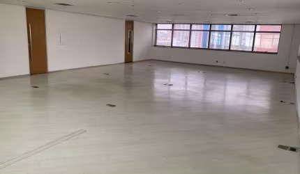 Conj. Comercial na Chácara Santo Antônio