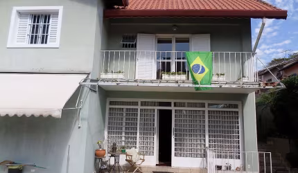 Casa para venda ou locação com 5 dormitórios, 3 suítes e 3 vagas no Campo Belo