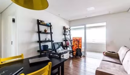APARTAMENTO COM 02 DORMITÓRIOS NA ÁGUA BRANCA